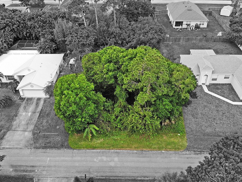 1st image of 384 NW Broadview Street
