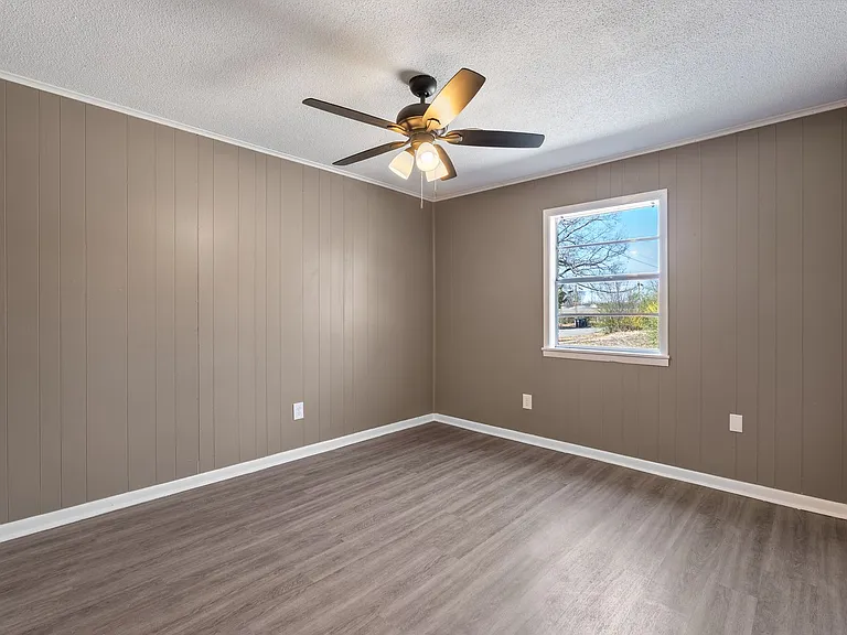 515 South Rd — Photo 9
