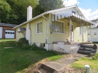 1772 Airport Rd, Leechburg, PA 15656