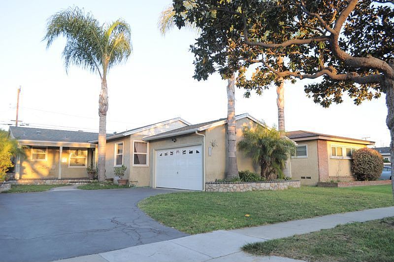 1st image of 5454 Canehill Ave