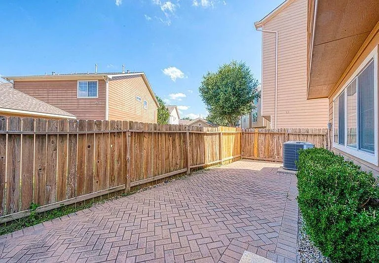 3302 Clearview Cir — Photo 38