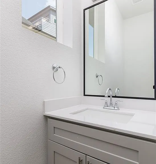 2801 Weisenberger St #101 — Photo 26