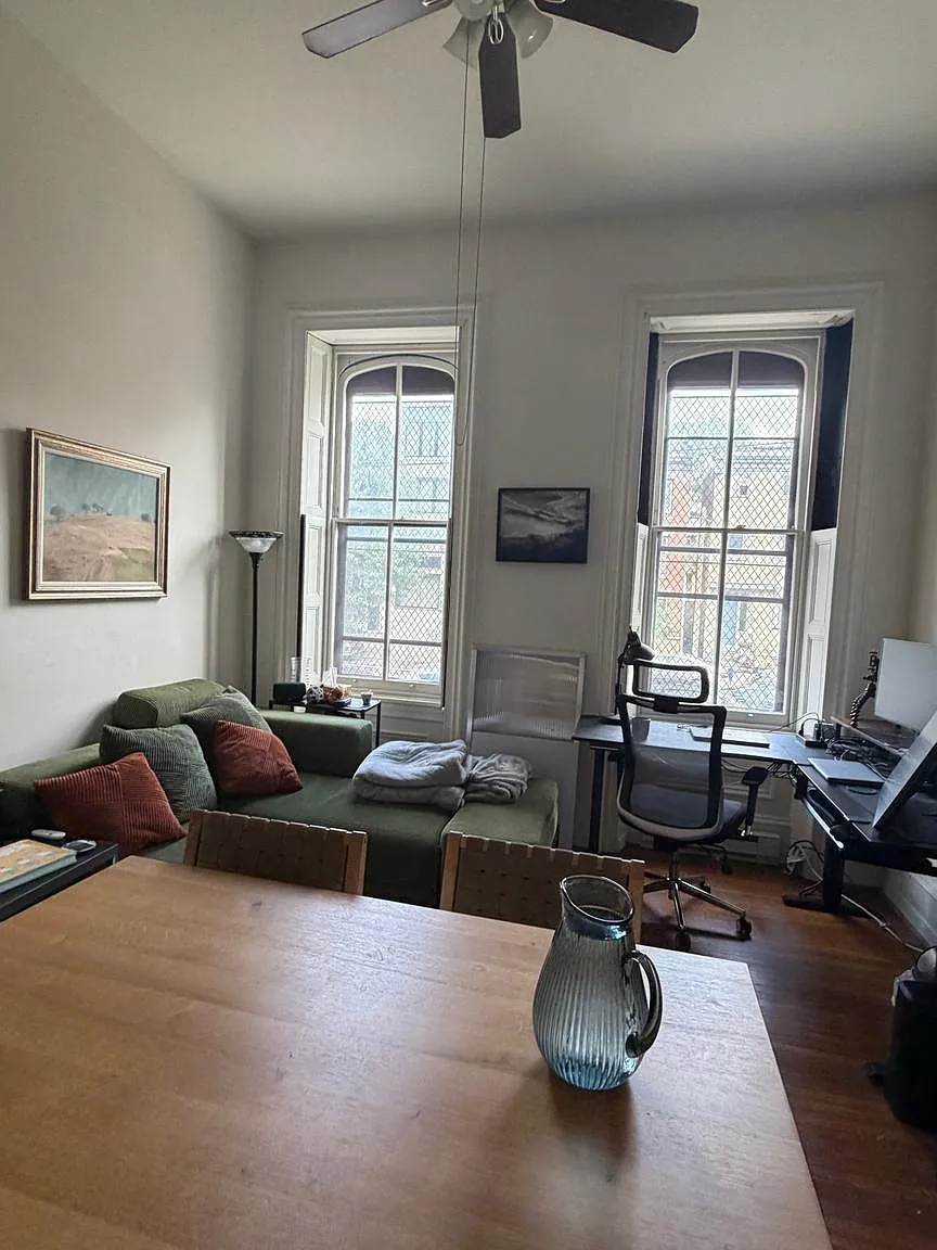 1 bed, 400 sqft, $1,200 — Photo 2