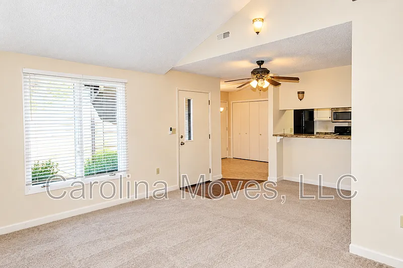 2 bed, 2.0 bath, 1100 sqft, $1,450 — Photo 4