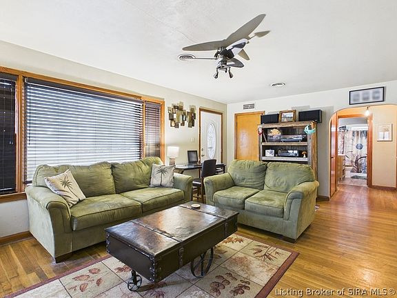 2nd image of 1738 Lynnwood Drive