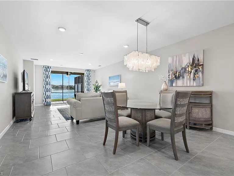 14558 Edgewater Cir — Photo 7