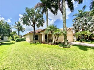 1785 Harbor View Cir, Weston, FL 33327