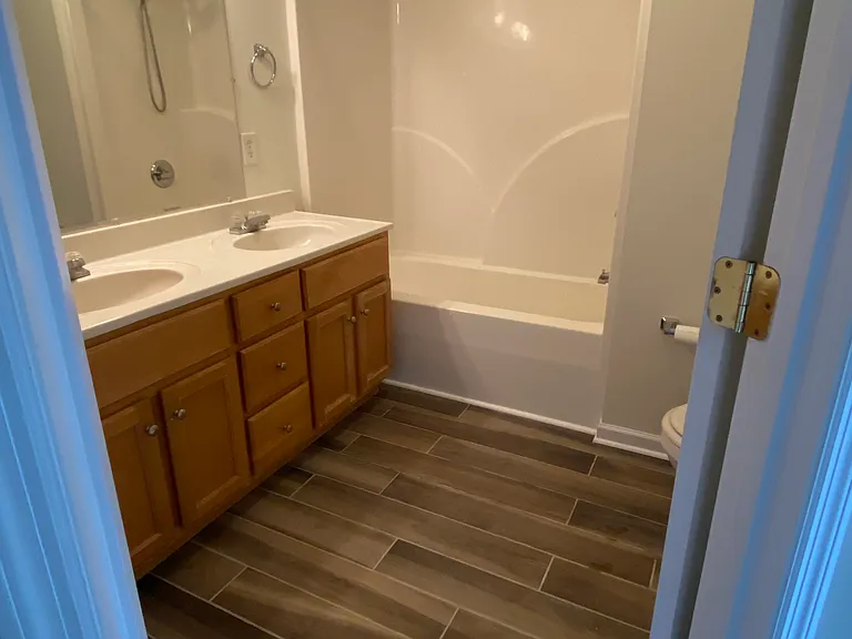 2356 Grovers Mill Ct SE — Photo 7