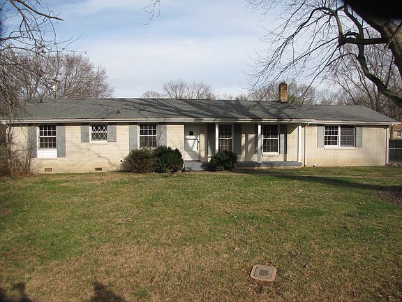 5th image of 2305 Green Acres Dr
