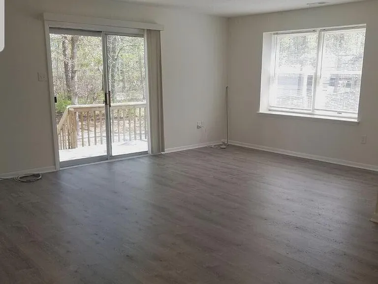 42-44 Winged Foot Ln #42 — Photo 3