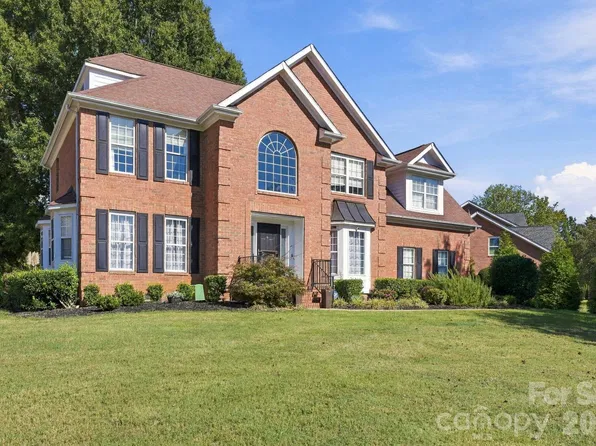 15737 Agincourt Dr, Huntersville, NC 28078