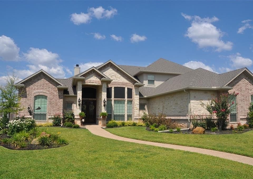 1st image of 1205 Castle Bluff Cir