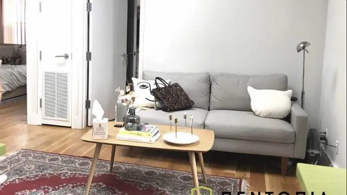 Rented by Rentopia | media 25