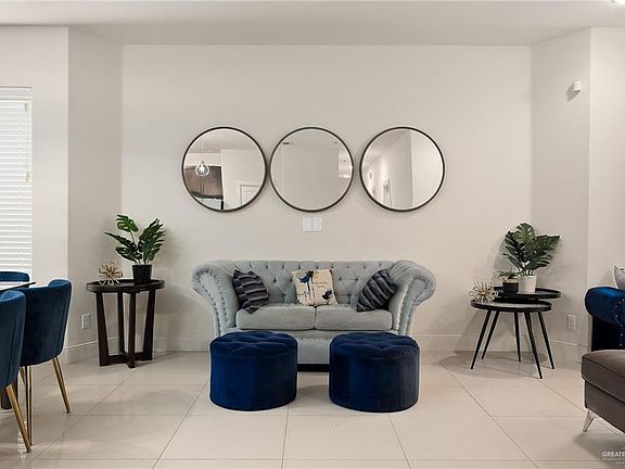 4th image of 1413 E Keeton Ave #1