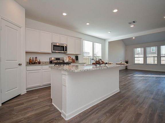 5th image of 32331 Melbrooke Dr