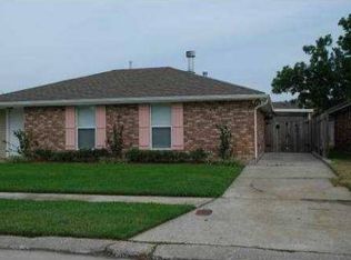 3225 Oak Dr, Violet, LA 70092