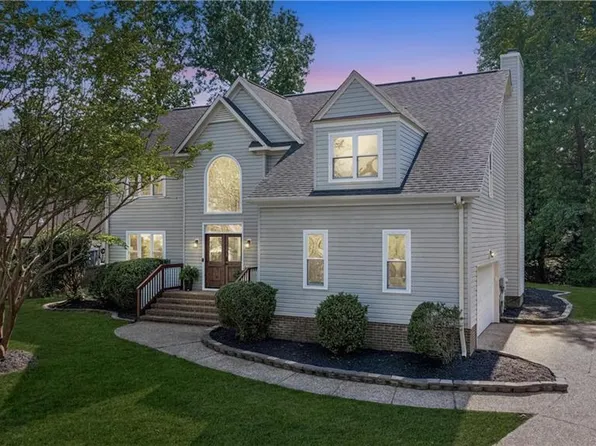 318 Dunnavant Ln, Newport News, VA 23606