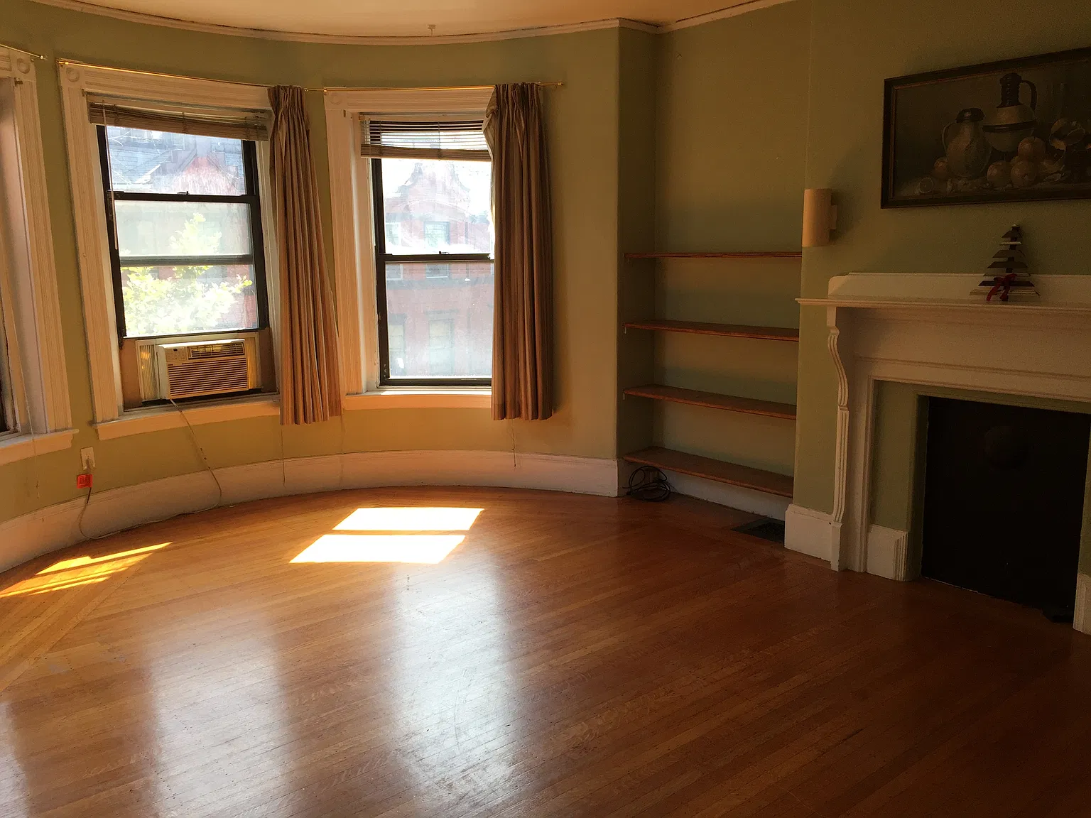 2 bed, 900 sqft, $4,000 — Photo 3