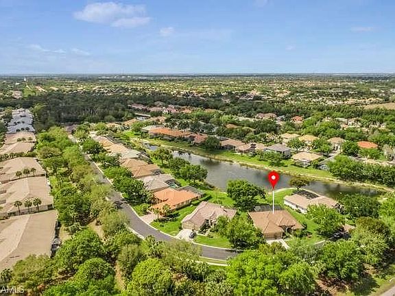 3rd image of 9871 Rookery CIR