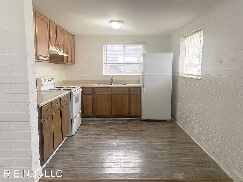 1st image of 183 E Garden Ave #4