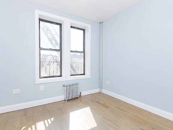 4th image of 310 E 25th St APT 2C