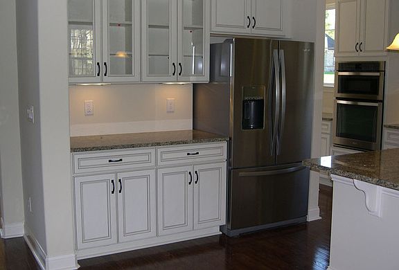 The Rowan Kitchen with stainless steel appliances