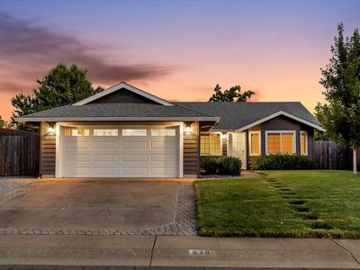 978 Montcrest Dr, Redding, CA, 96003