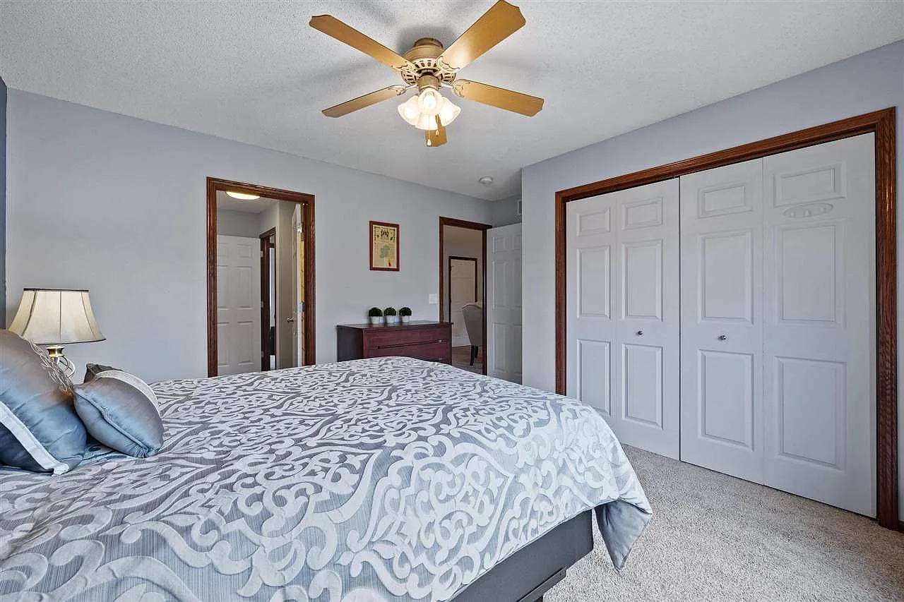 3 bed, 1586 sqft, $1,900 — Photo 1