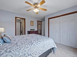 1886 Goose Lake Cir, North Liberty, IA 52317