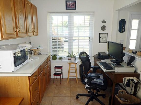 2nd image of 91 Stanwick Ct #0