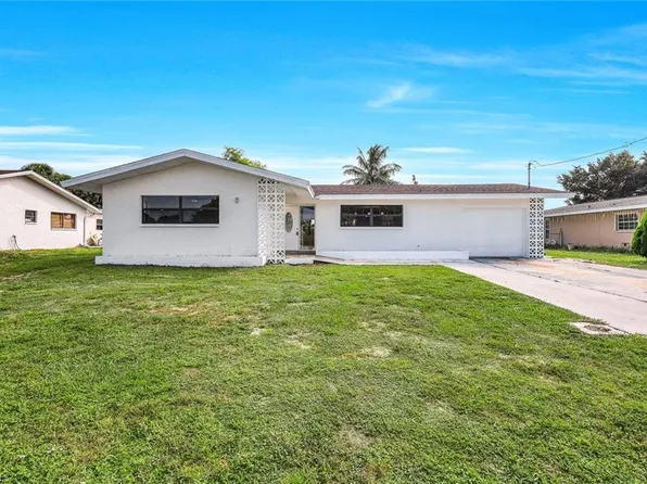 2270 42nd ST SW, NAPLES, FL 34116