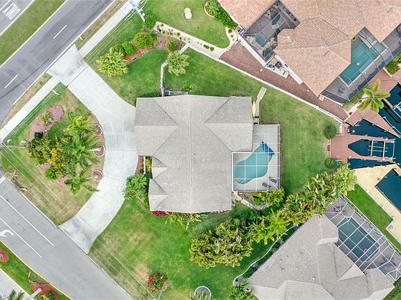 5th image of 5411 Chiquita Blvd S
