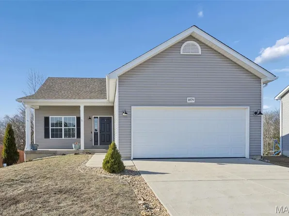 1879 Waters Edge Way, Pevely, MO 63070