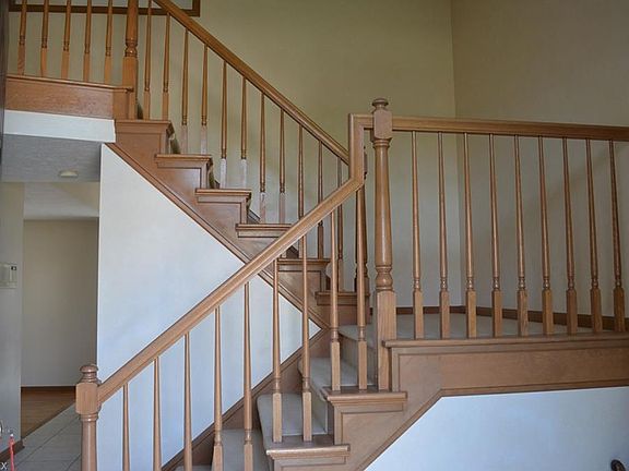 3rd image of 16436 Academy Dr