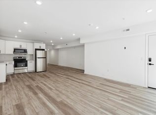 890 N 42nd St #3, Philadelphia, PA
