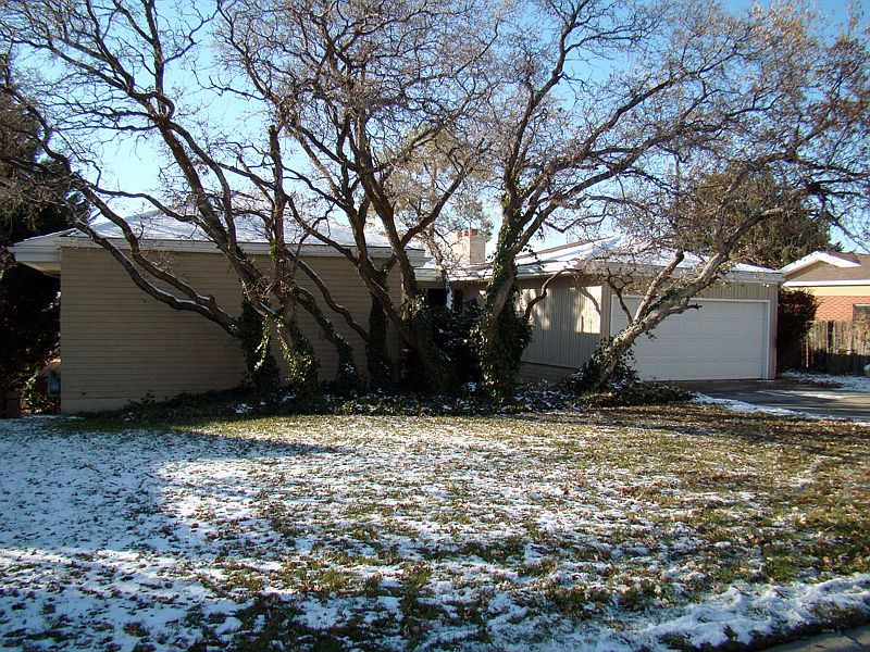 1st image of 4709 S Wallace Ln
