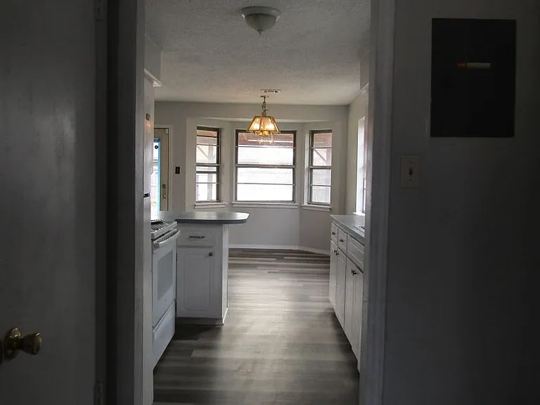 7008 NW Kingsbury Ave — Photo 21