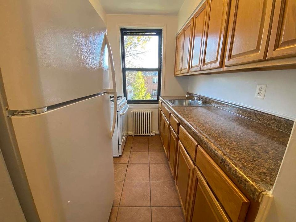 1st image of 20-65 28th St #2A