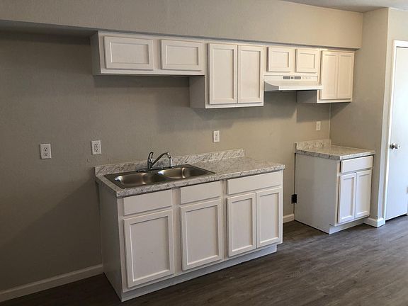 5th image of 419 Tammy Lynn Dr #1