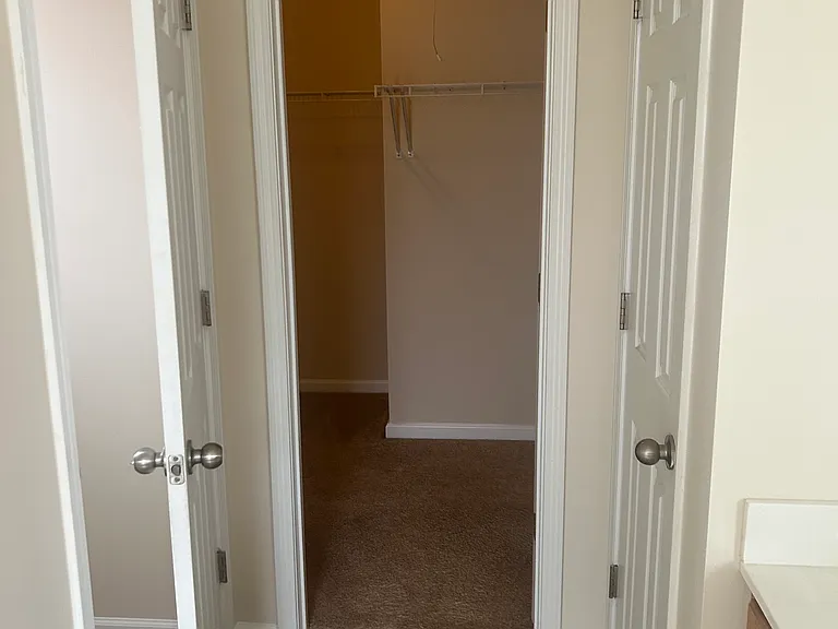 101 Brentmoor Pl — Photo 21