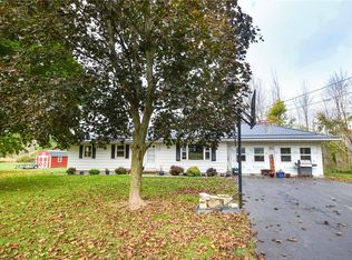 1407 Stebbins Rd, Newark, NY 14513