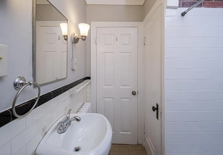 489 Hamilton St #2 — Photo 9
