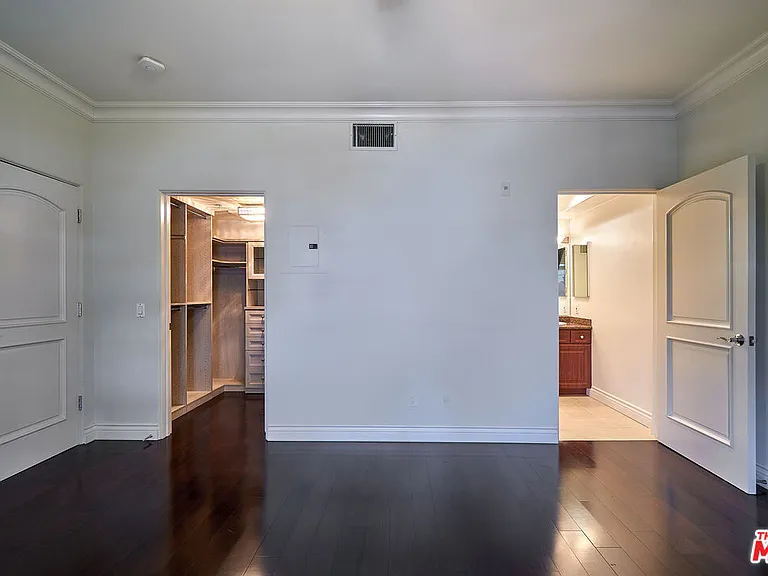 851 N San Vicente Blvd #102 — Photo 16