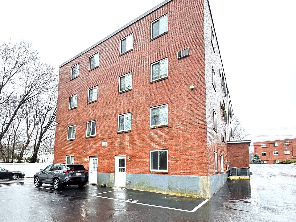 1st image of 191 Commercial St APT B02