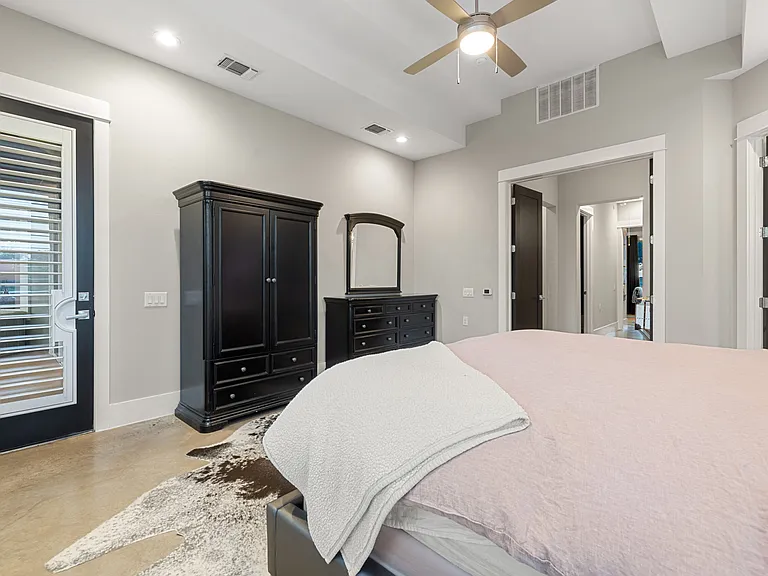 3801 Peak Lookout Dr — Photo 38