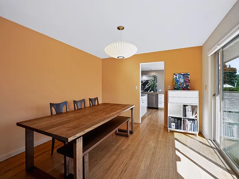 5615 Princeton Ave NE — Photo 18