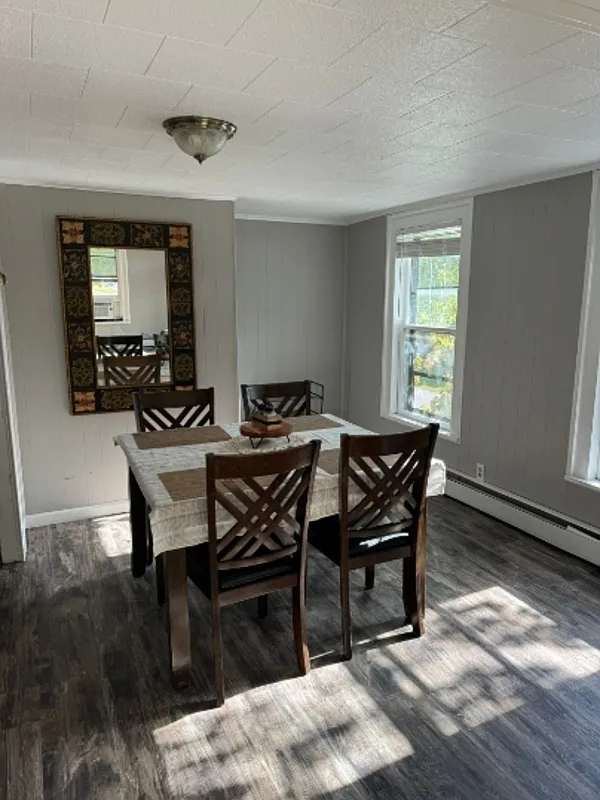 2 bed, 1.0 bath, $2,000 — Photo 3