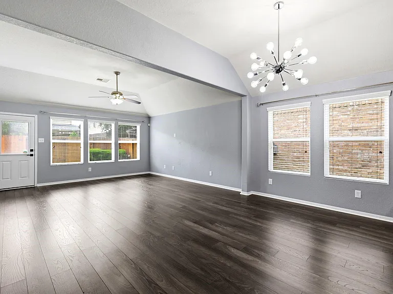 15002 Miller Meadows Ln — Photo 13