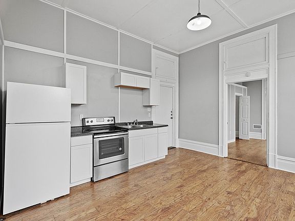 4th image of 6 E Pike St #F5d9e335d