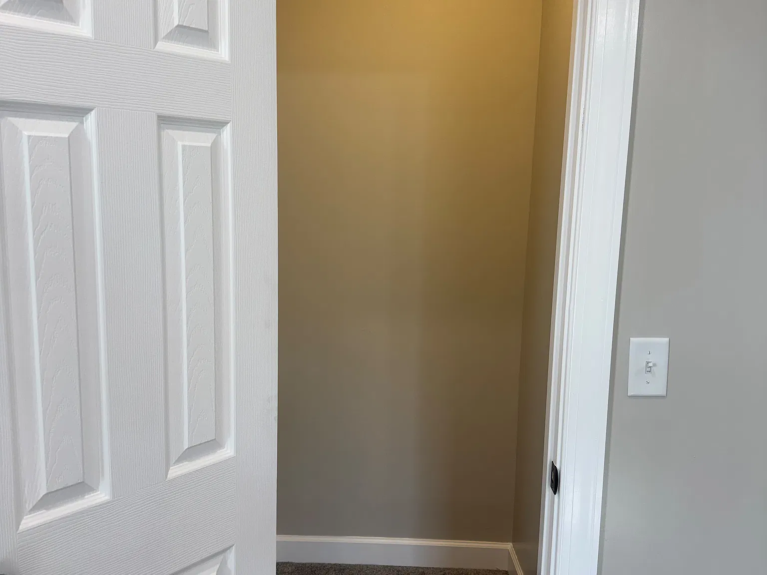 2209 Noble St — Photo 1